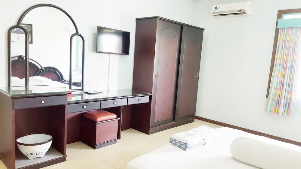 Pondok Asri Family Guest House 52/53