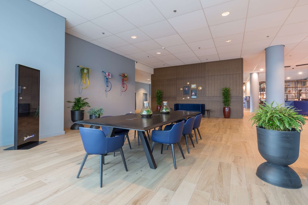 Radisson Blu Hotel Amsterdam Airport 64/80