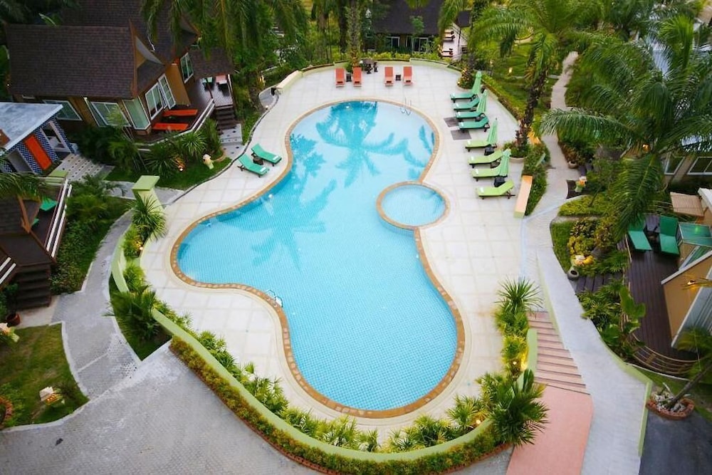 Palm Paradise Resort 37/43
