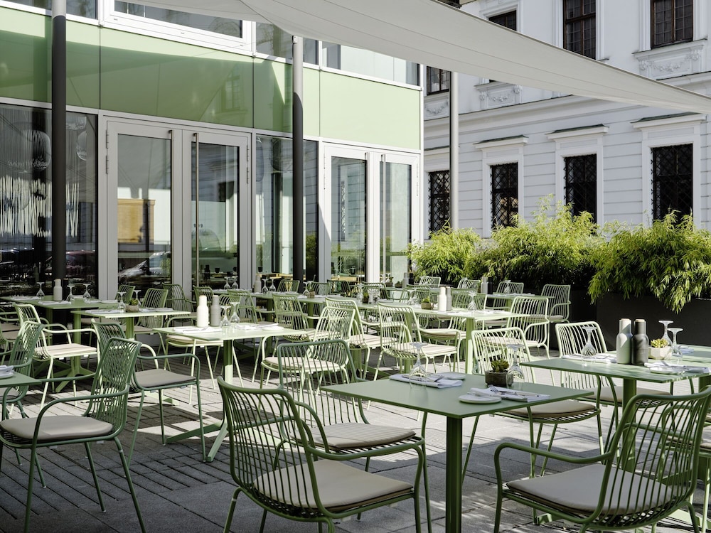 Hotel Maximilian S 58/70