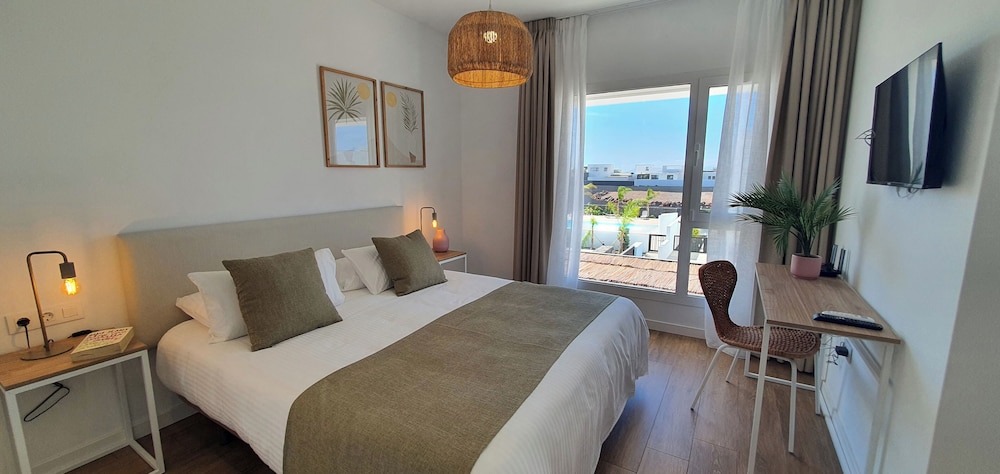Serena Holiday Homes By LIVVO 7/45
