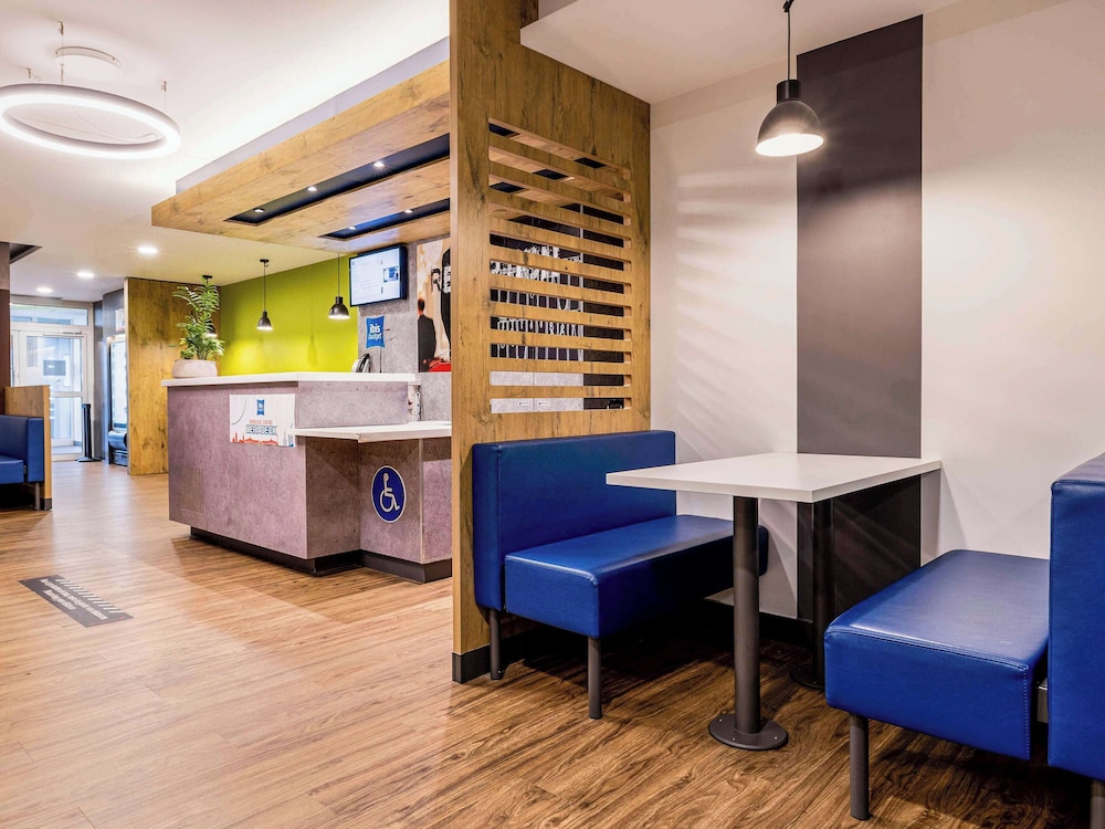 IBIS BUDGET BORDEAUX CENTRE MERIADECK 49/53