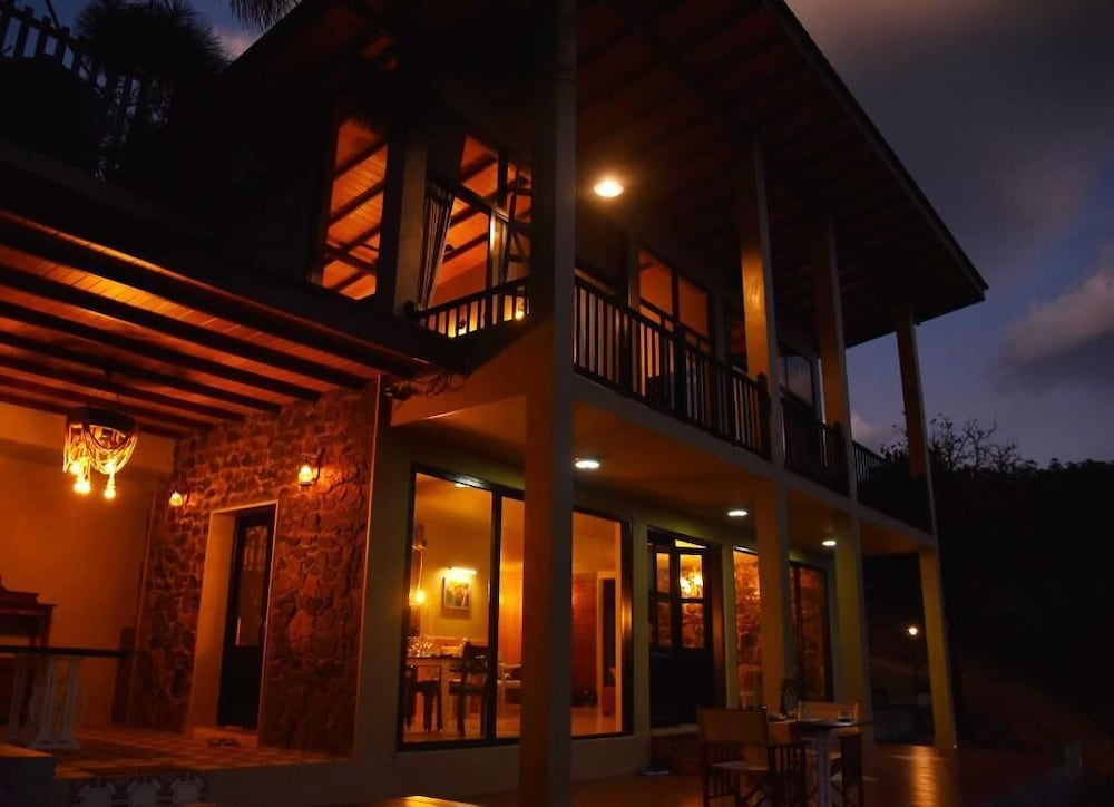 The Capoe House in Kalupahana
