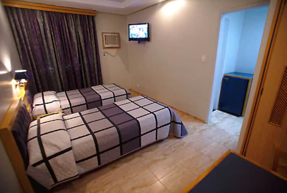 Hotel Columbia 13/43