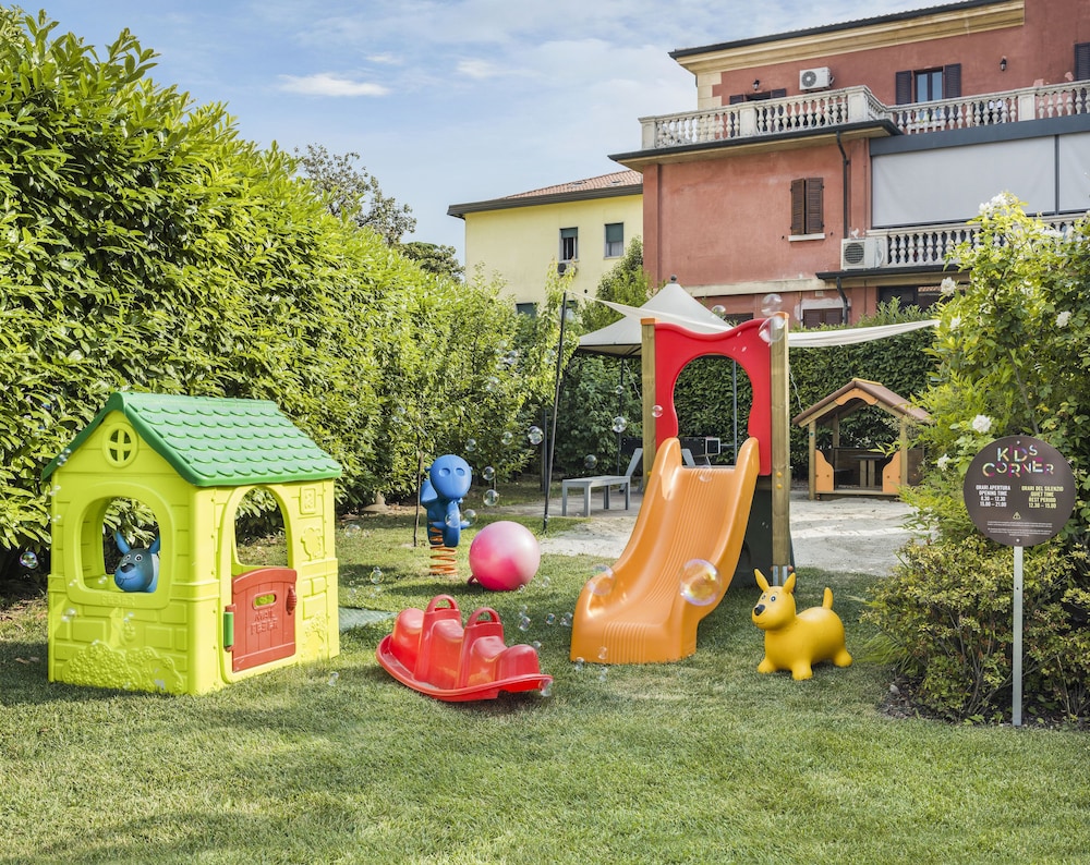 ENJOY GARDA HOTEL 43/69