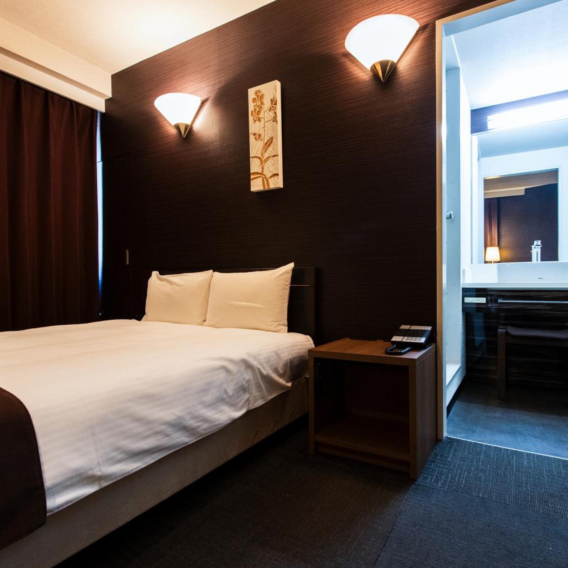 Room, Double Bed