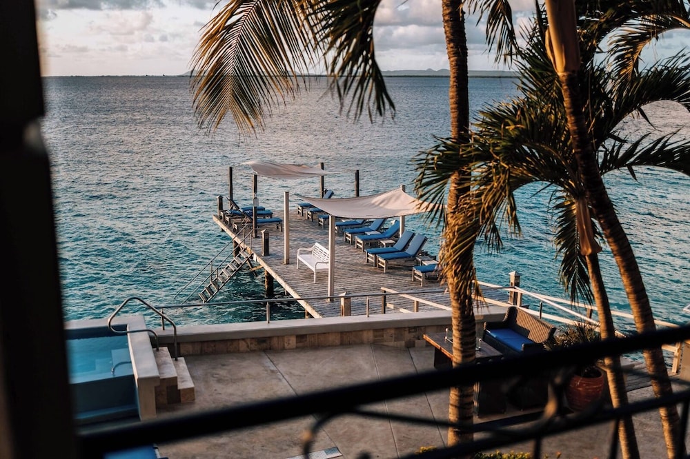 The Bellafonte - Luxury Oceanfront Hotel 36/50