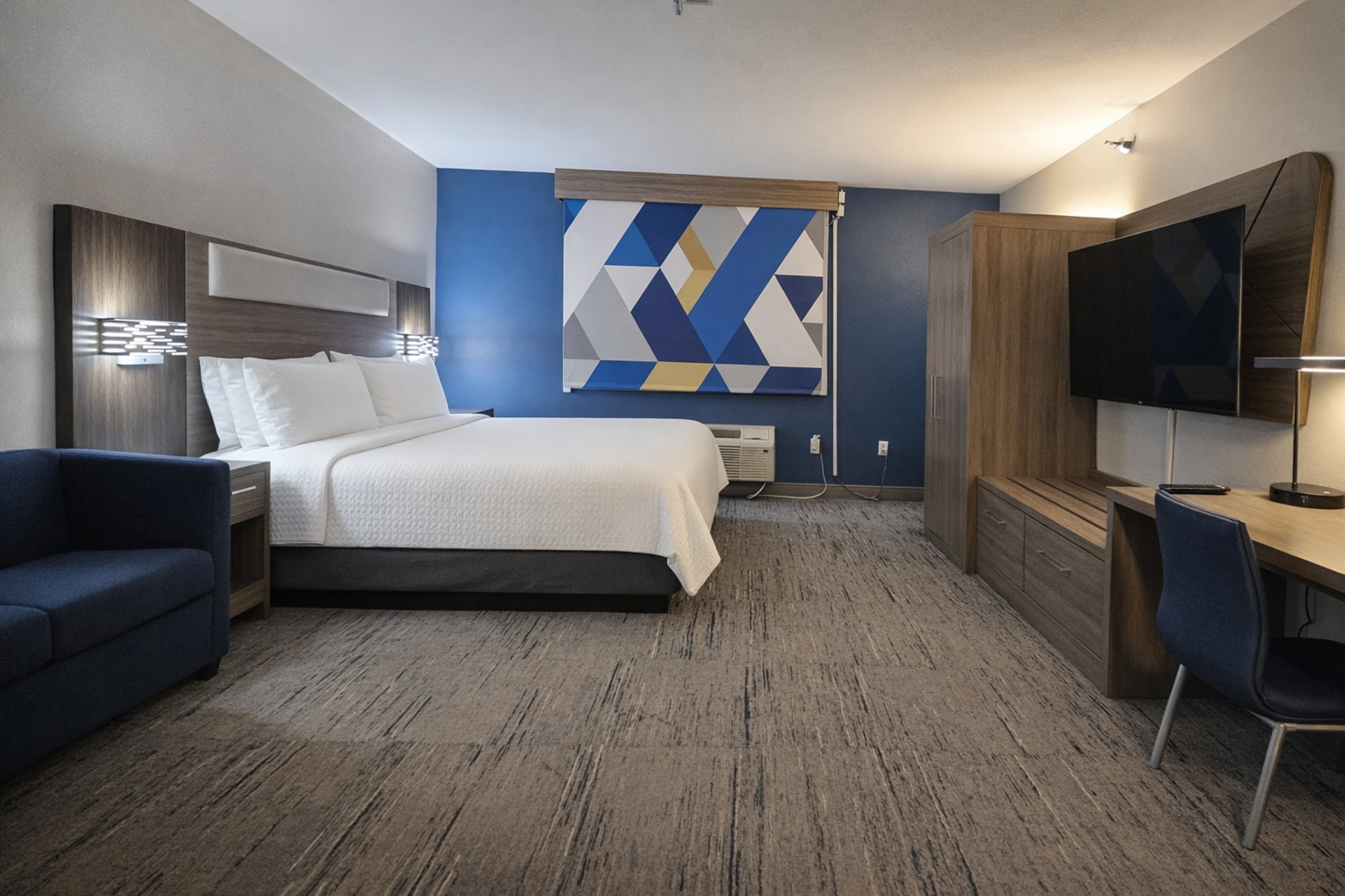 Holiday Inn Express & Suites Pierre-Fort Pierre 12/50