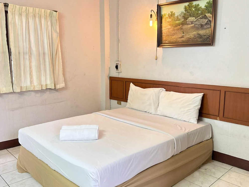 Hotel O Top North Guesthouse 14/32