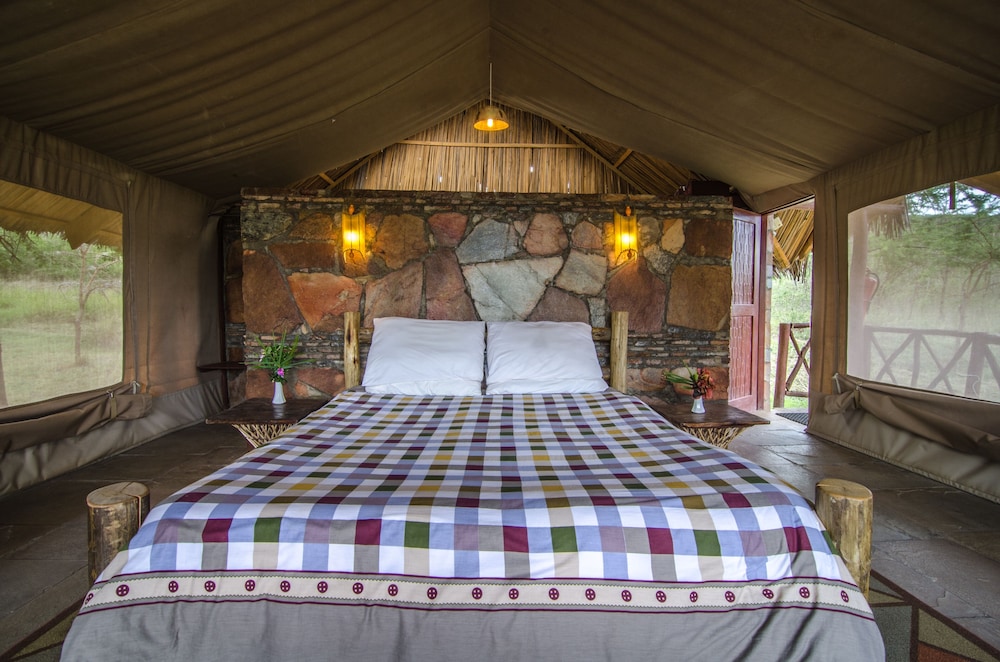 Sentrim Mara Lodge 13/47