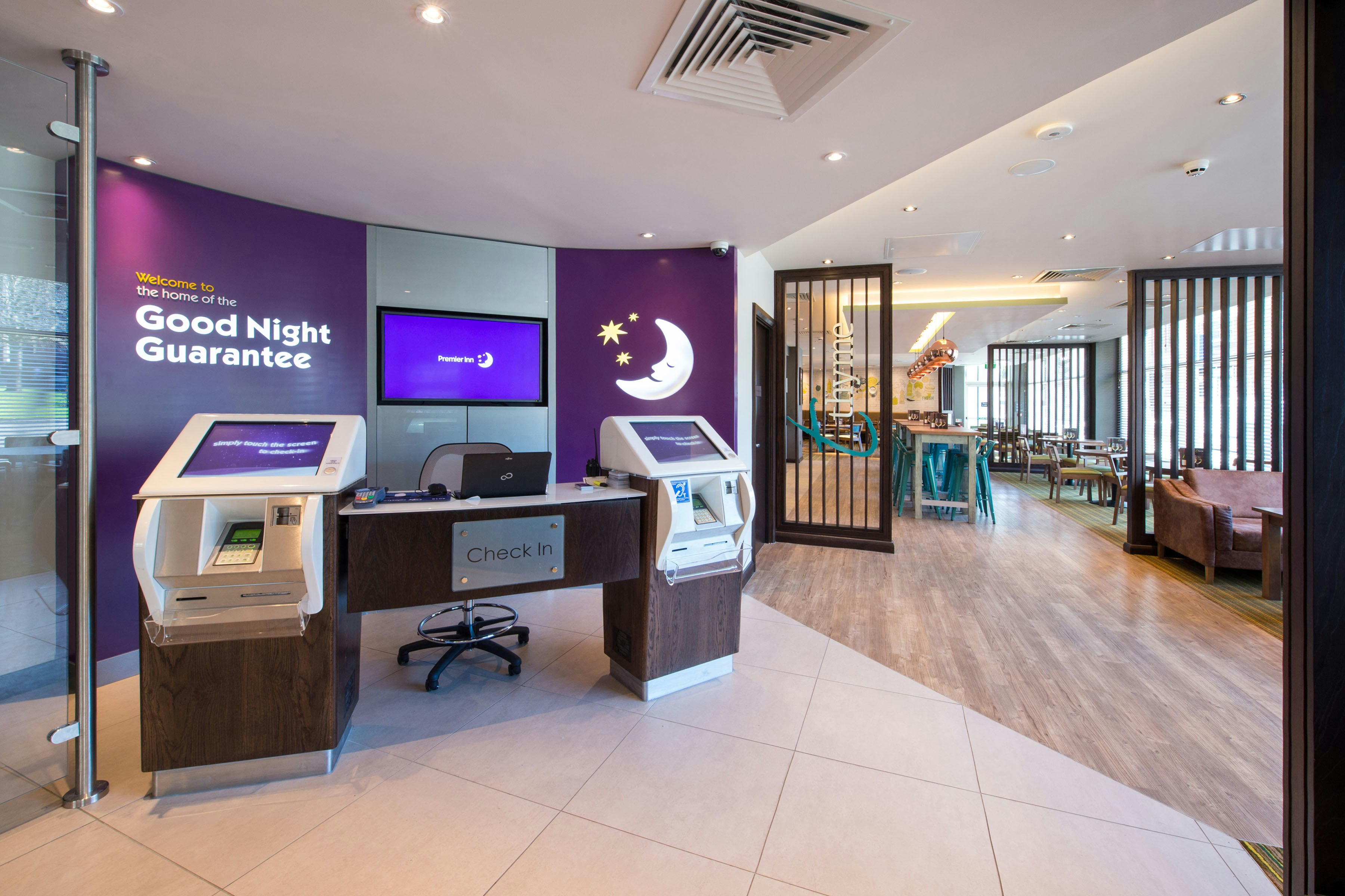 Premier Inn Nottingham City Centre (Chapel Bar) Hotel 7/36