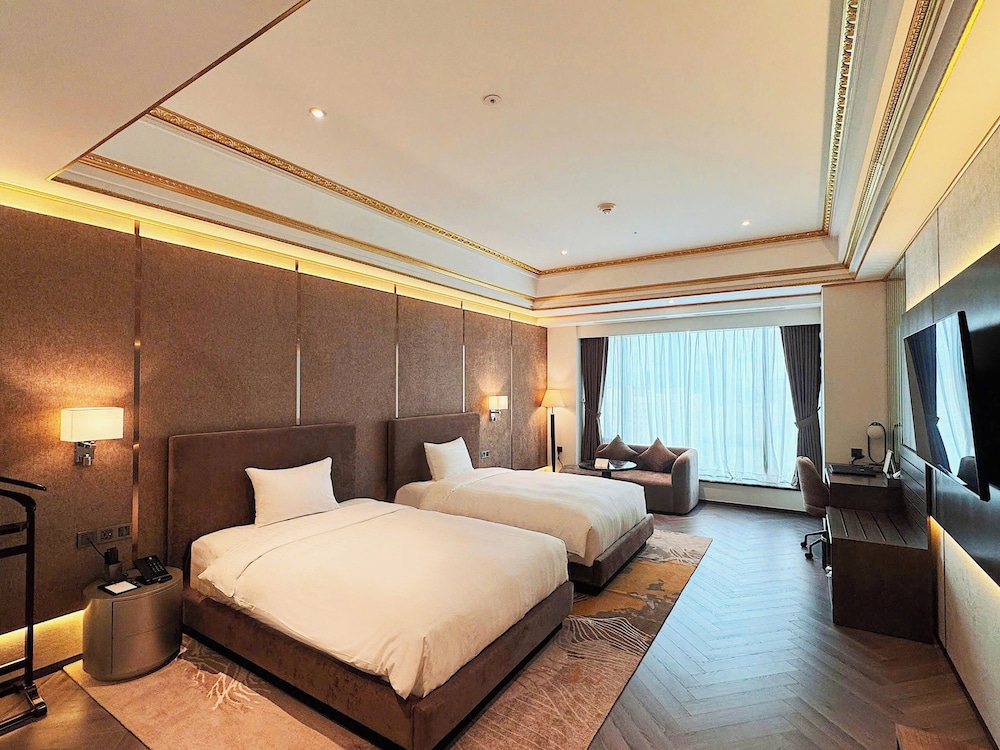 Room, Twin Beds, City View, Grand Plaza Hanoi 2/3