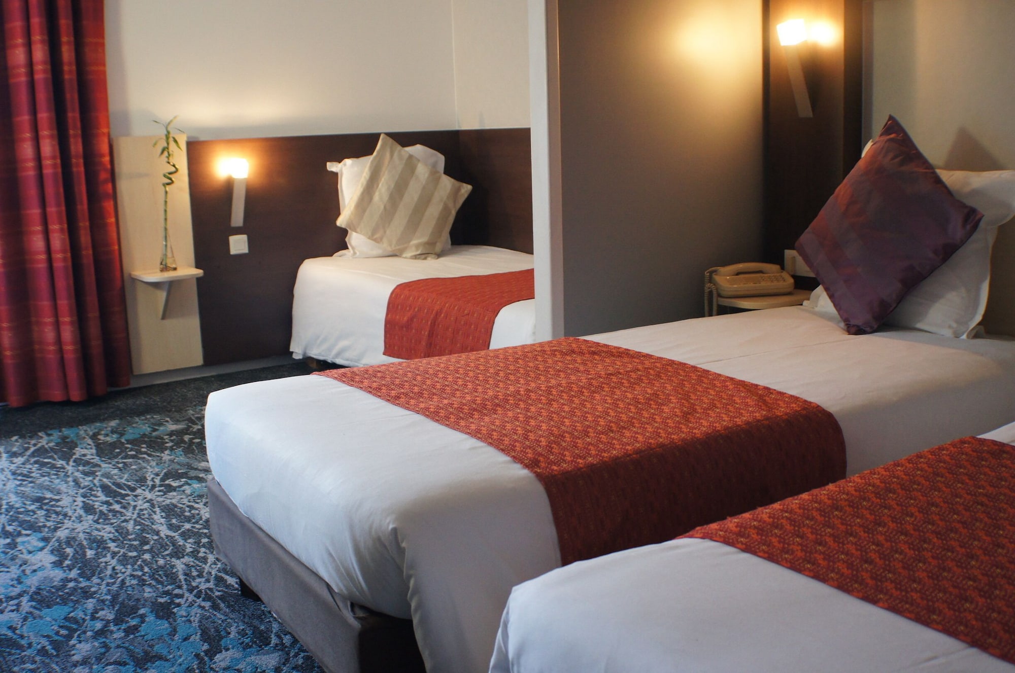 Room, Triple, 3 Beds, Hotel the Originals Annonay Est La Siesta 3/8