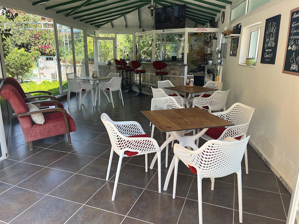 Mandal Inn Hotel 35/50