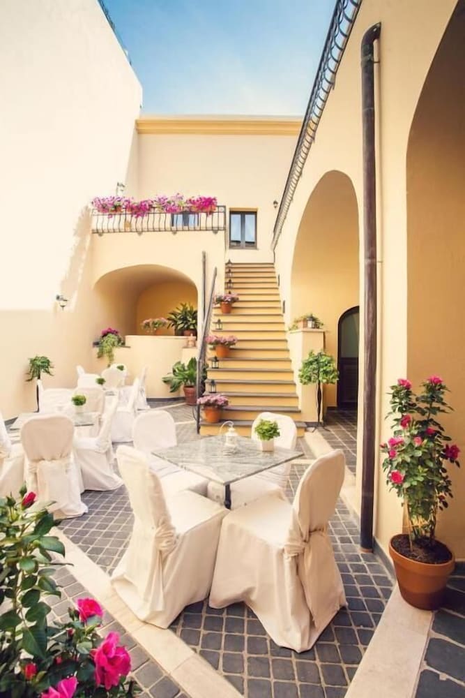 Hotel Duomo 44/60