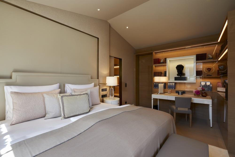Sky, Suite, King Bed