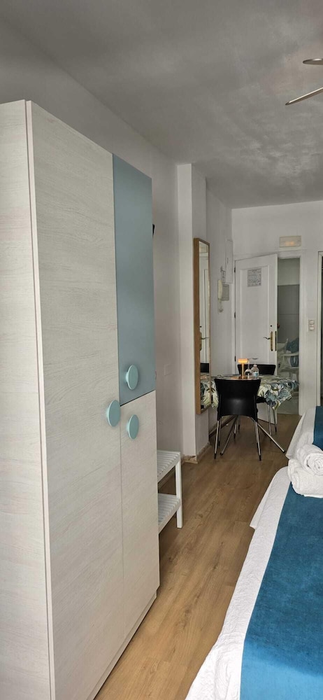 Candisol Cozy Inns 12/26