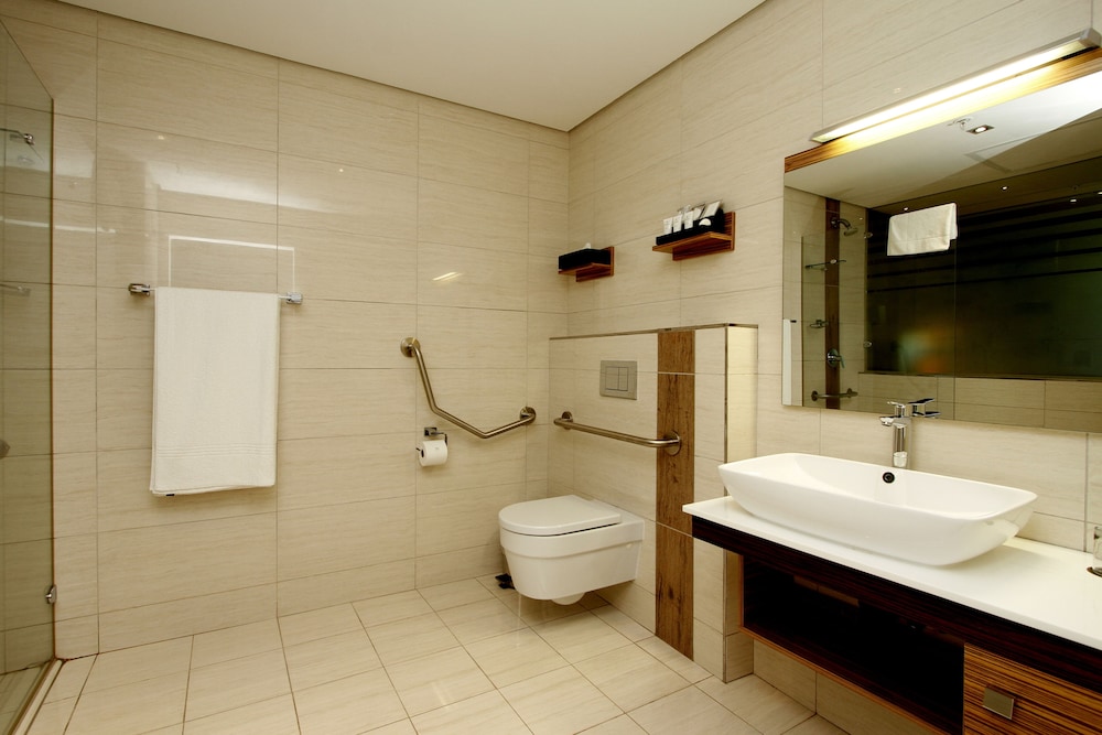 Deluxe Room with Shower DLXS، Coastlands Umhlanga Hotel 8/10