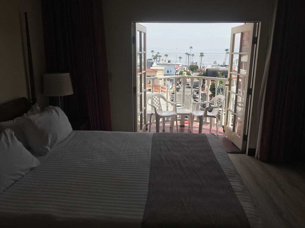 Hotel St. Lauren 8/27
