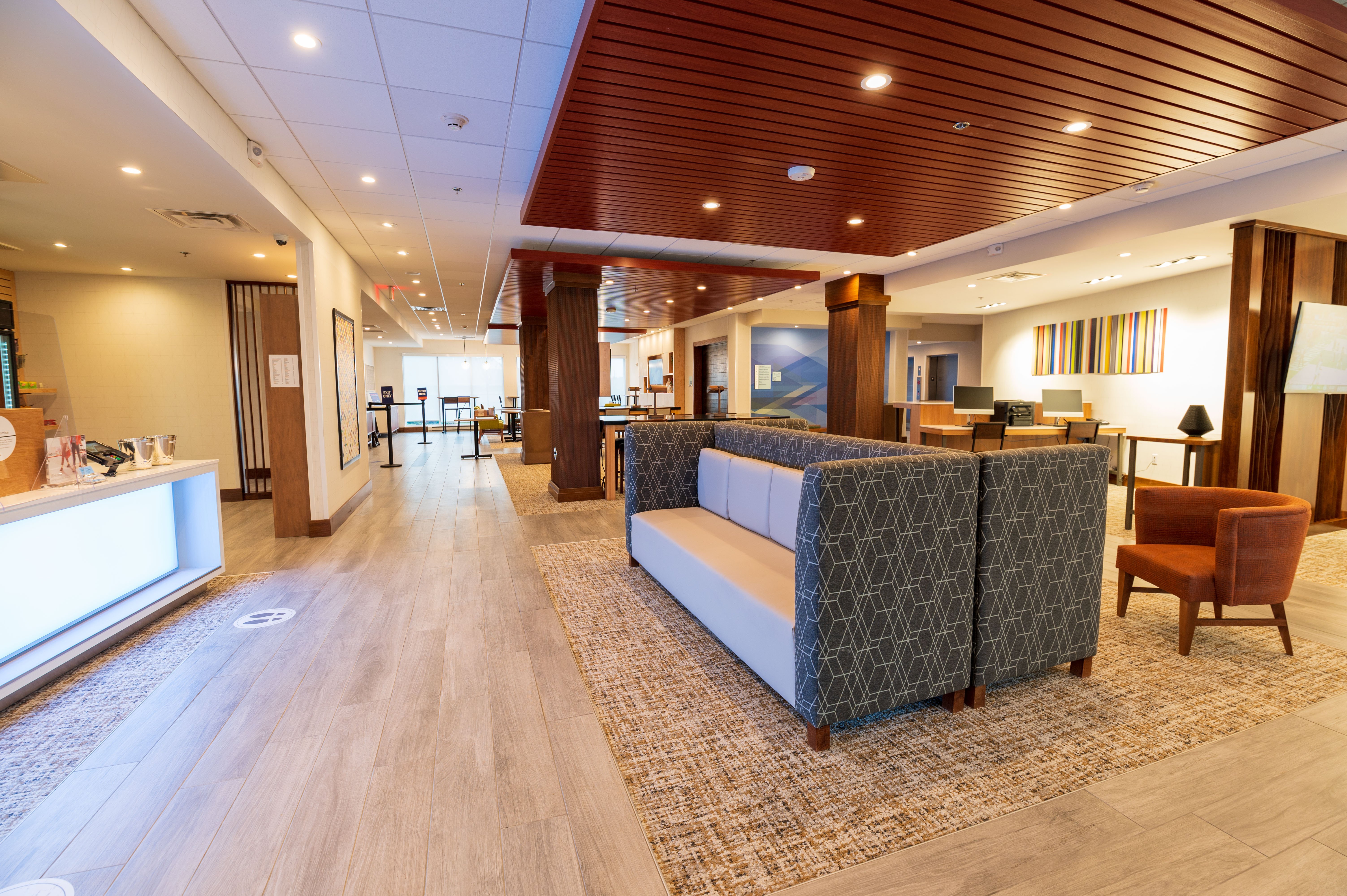 Holiday Inn Express And Suites Dayton East Beavercreek 4/46