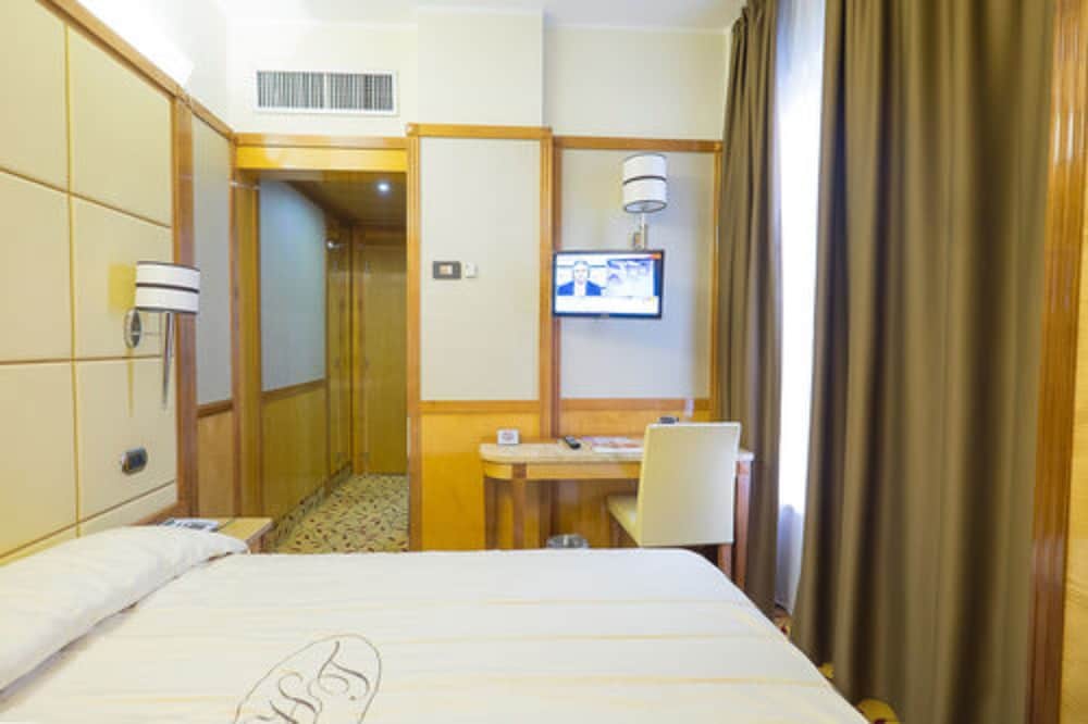 CLASSIC, SINGLE, DOUBLE BED