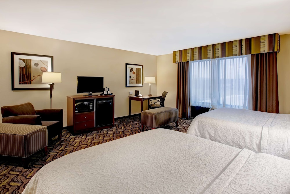 Hampton Inn Dekalb Near The University 10/41