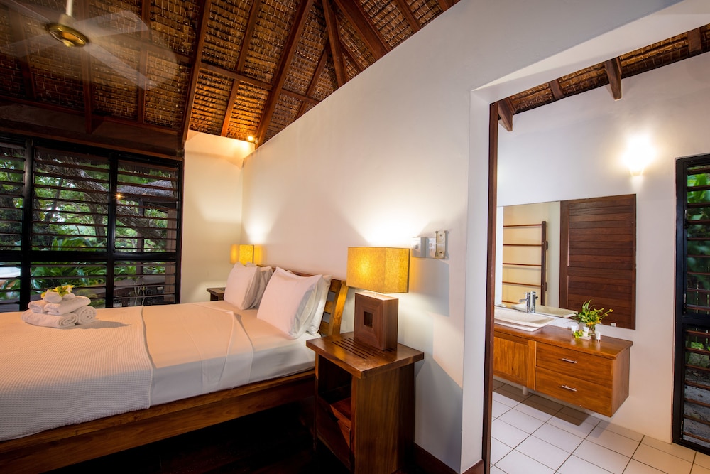 Barrier Beach Resort - Adults Only 7/50
