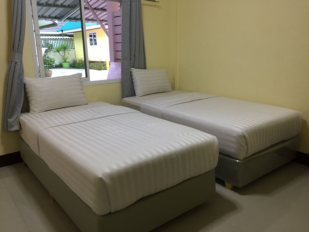 Baan Rommai Sattahip 20/44