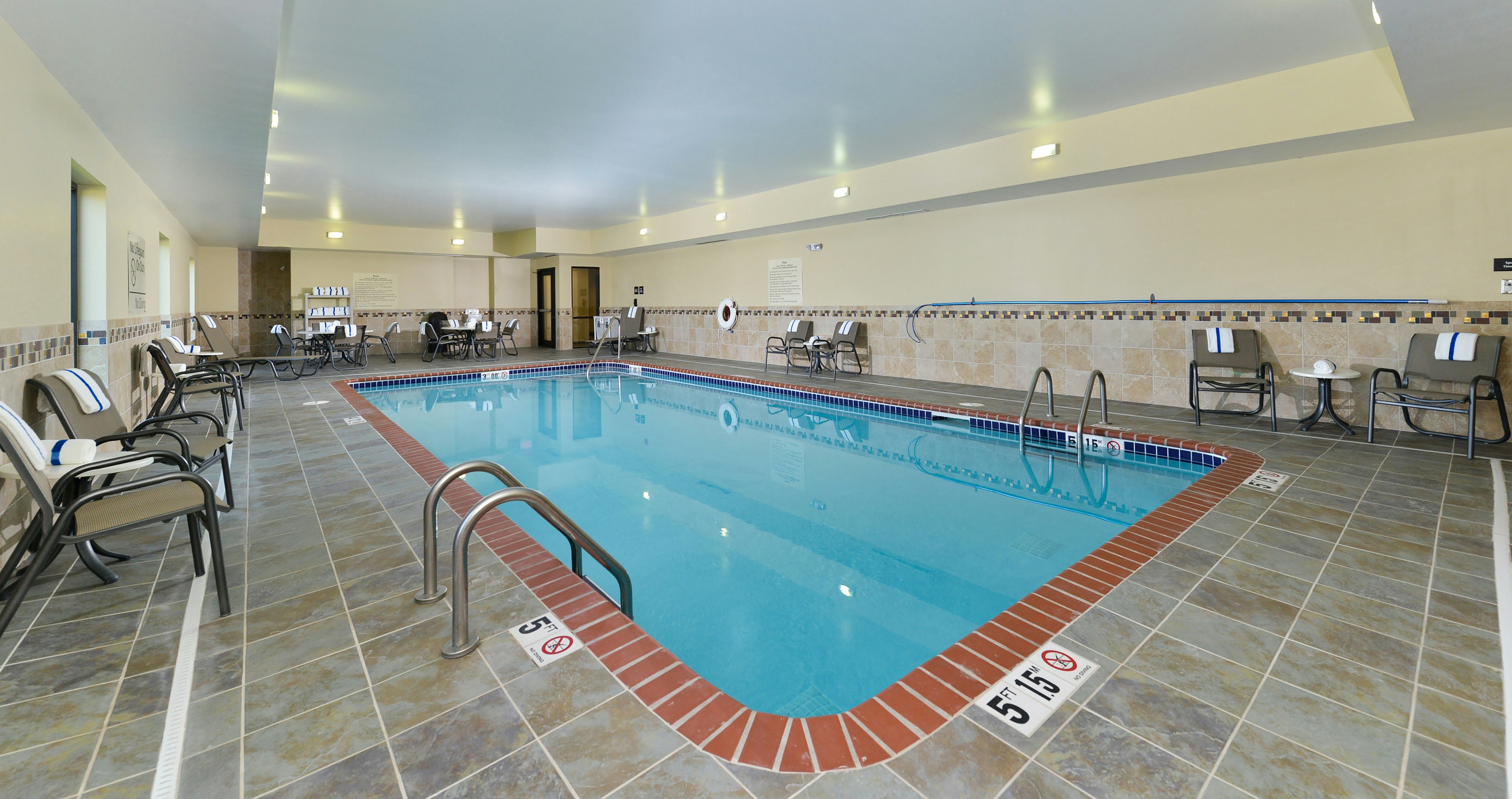 Hampton Inn Clinton Ia 9/22