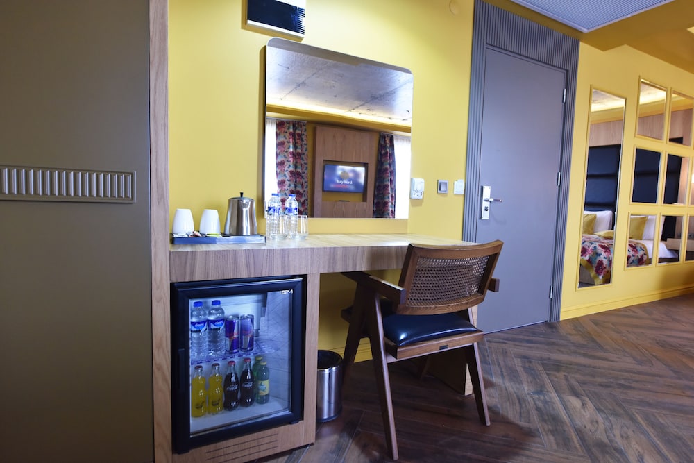 Bayberd Hotel 26/34