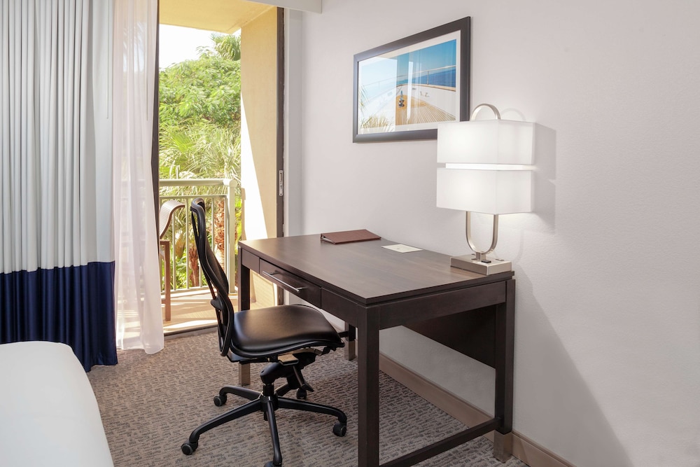 Doubletree By Hilton Hotel And Executive Meeting Center Palm Beach Gardens 50/56