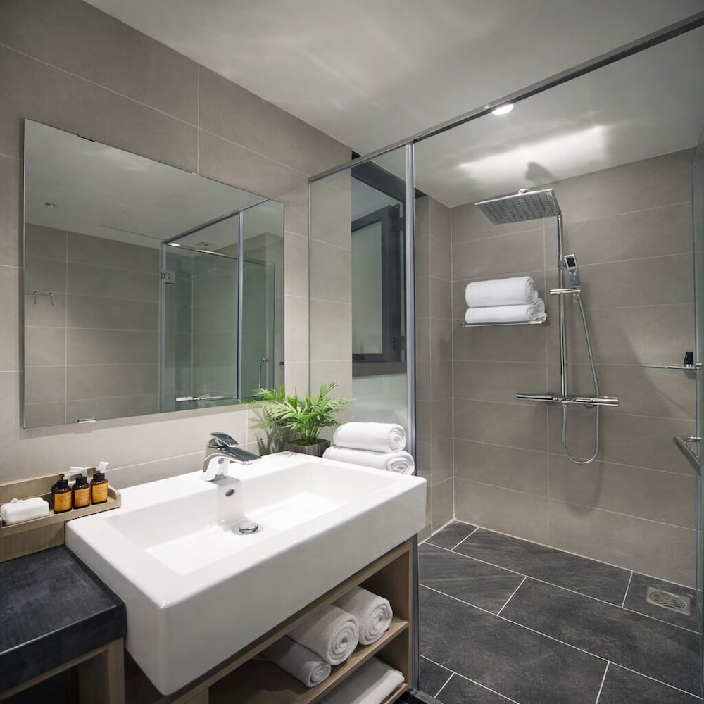 L Amant de Hanoi Hotel 34/42