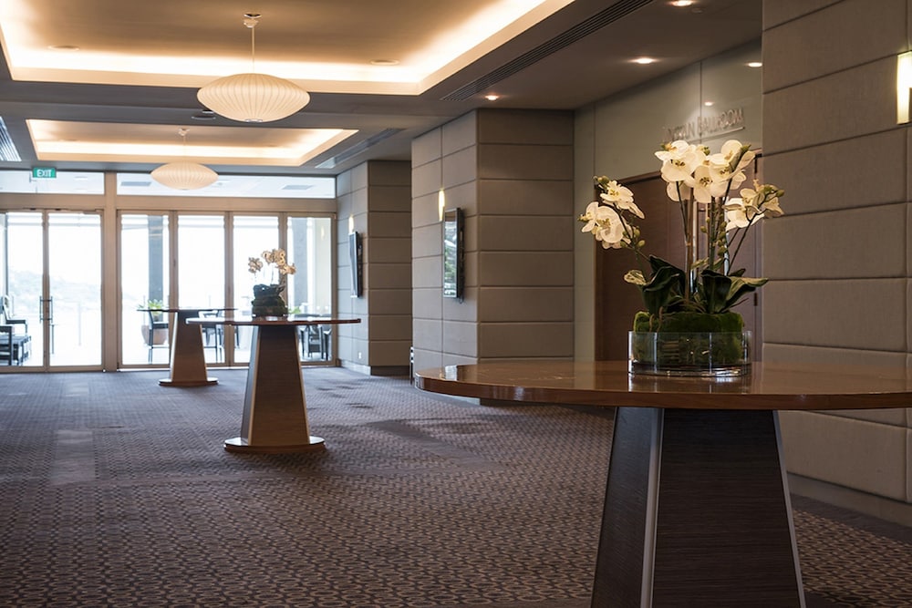 The Port Lincoln Hotel 9/50