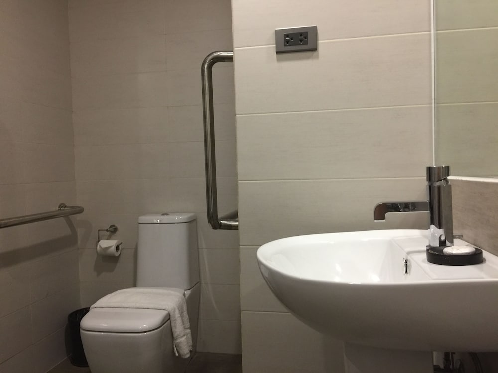Mezzo Hotel 38/42
