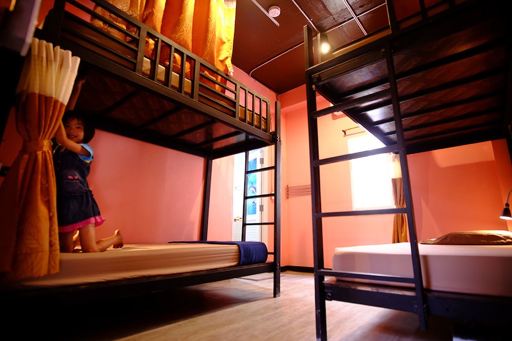 Nap Corner Hostel 9/18