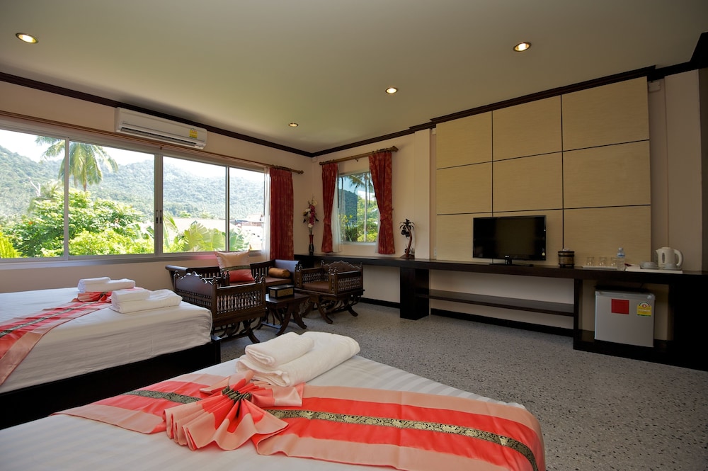 Lotus Paradise Resort 54/77
