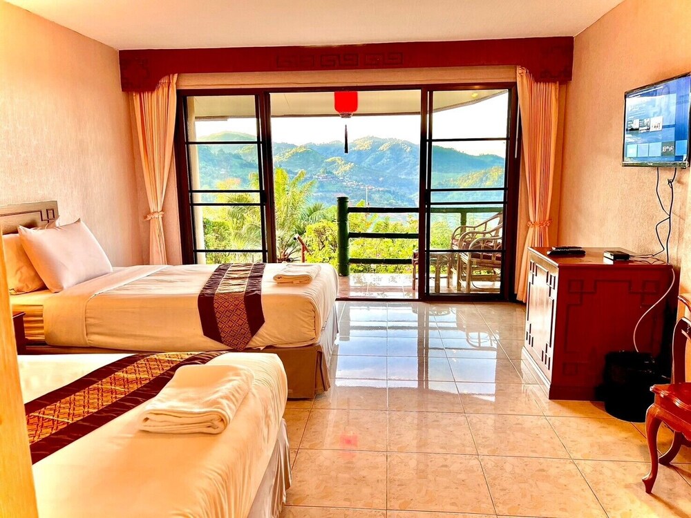 Mae Salong Villa 16/50