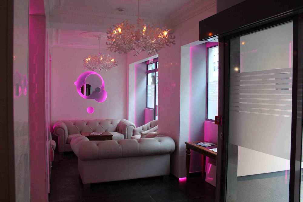 Hotel Lumieres Montmartre Paris 43/62