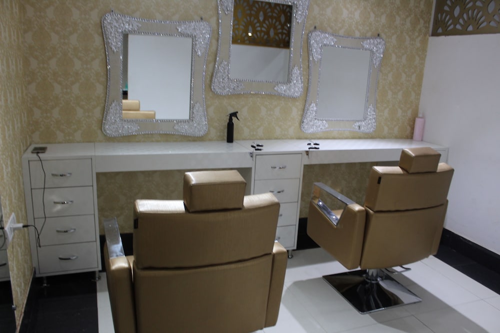 Hotel Madhuban 7/34