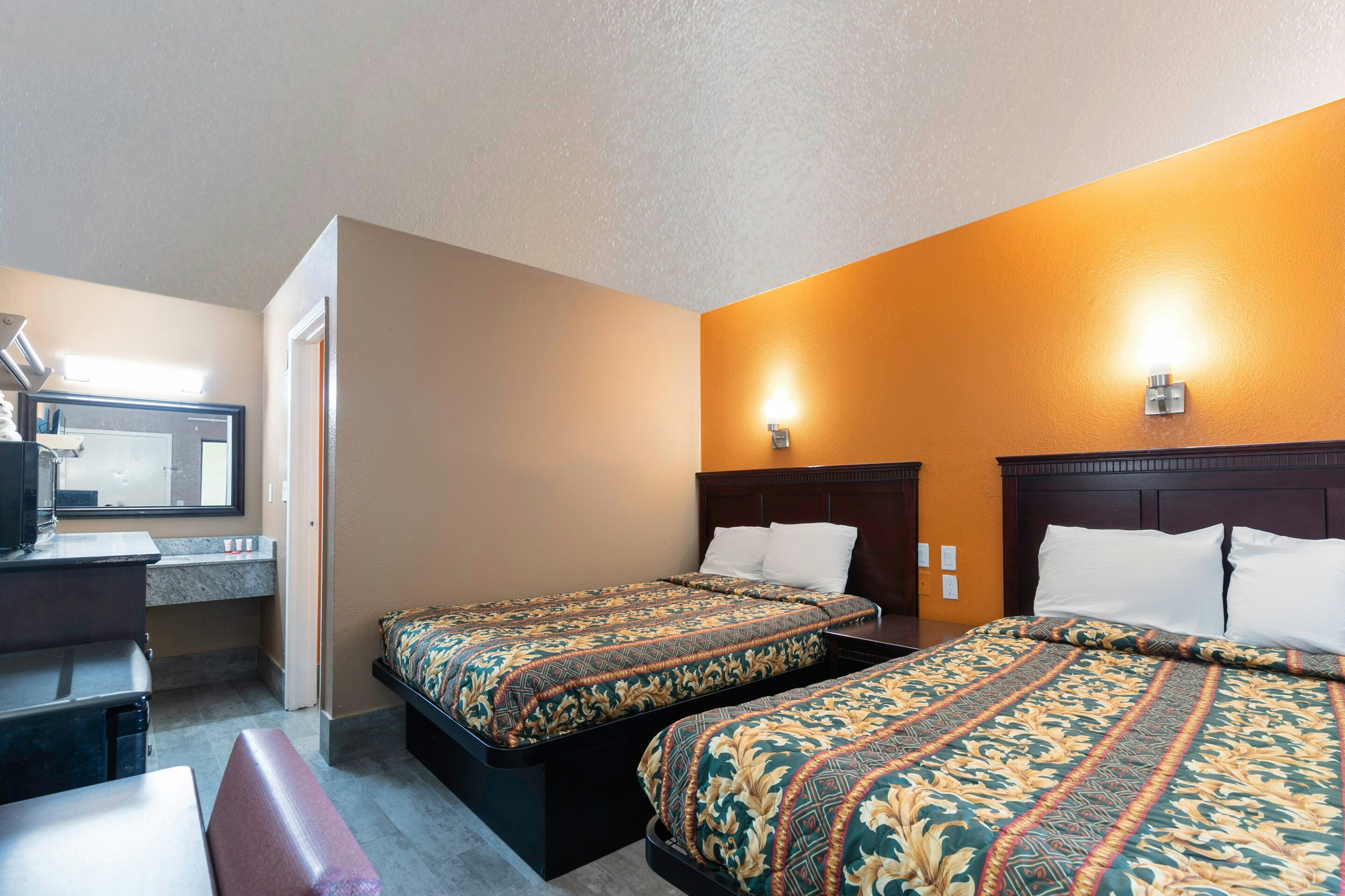 Hotel Lake Charles Hwy 10 8/28