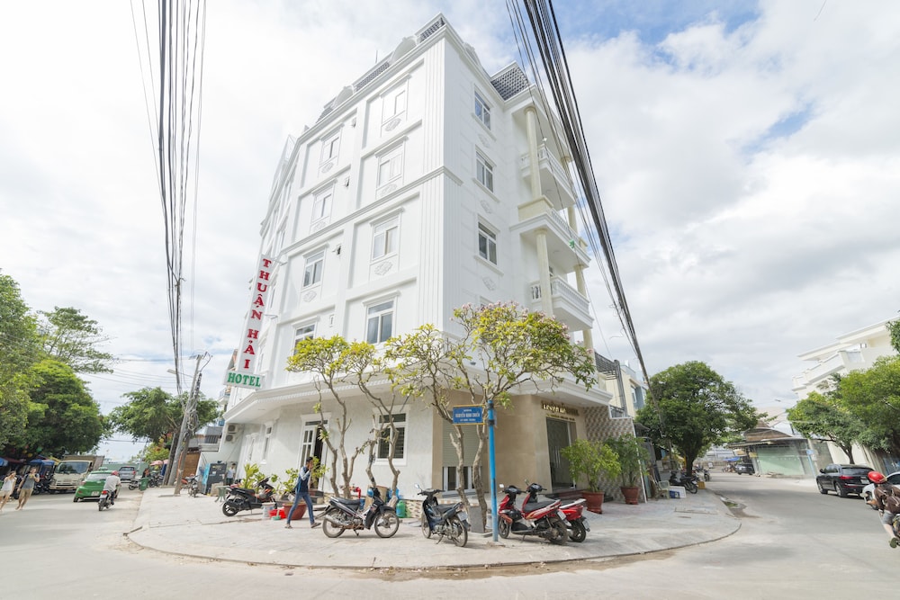 Thuan Hai Hotel 30/35