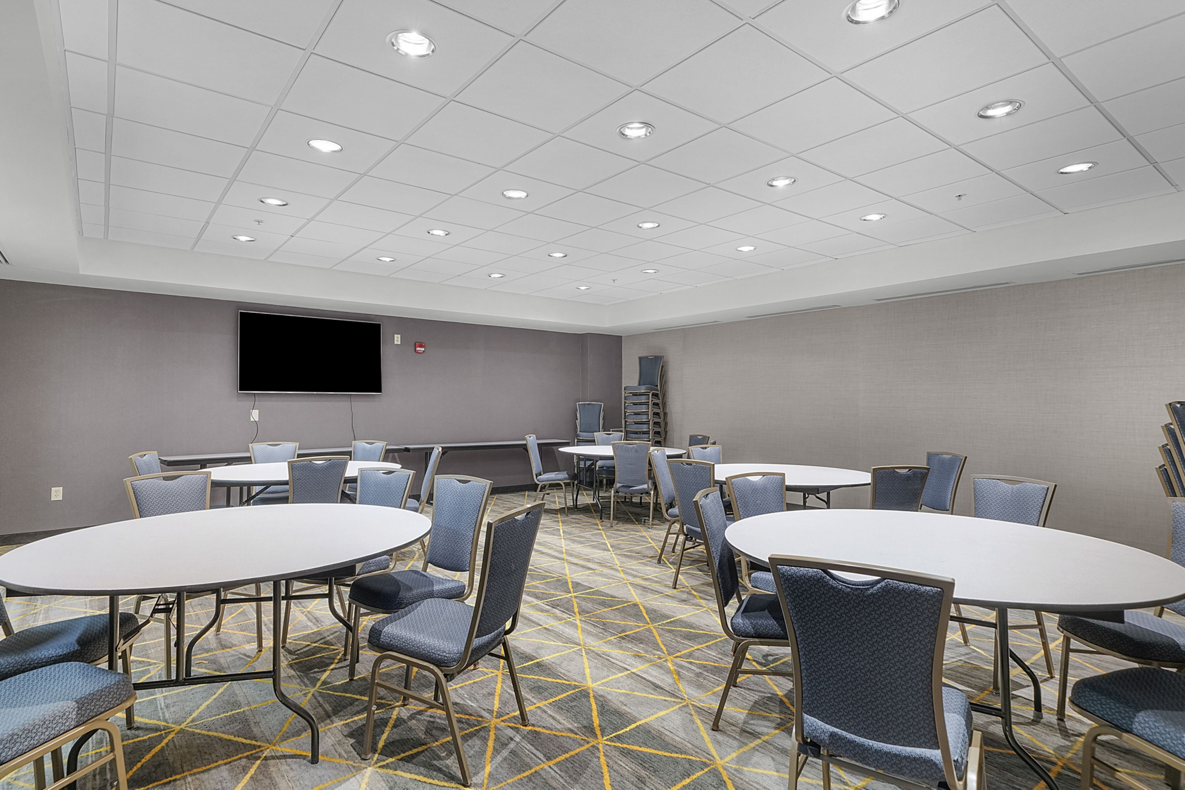 Holiday Inn Grand Rapids South 24/39