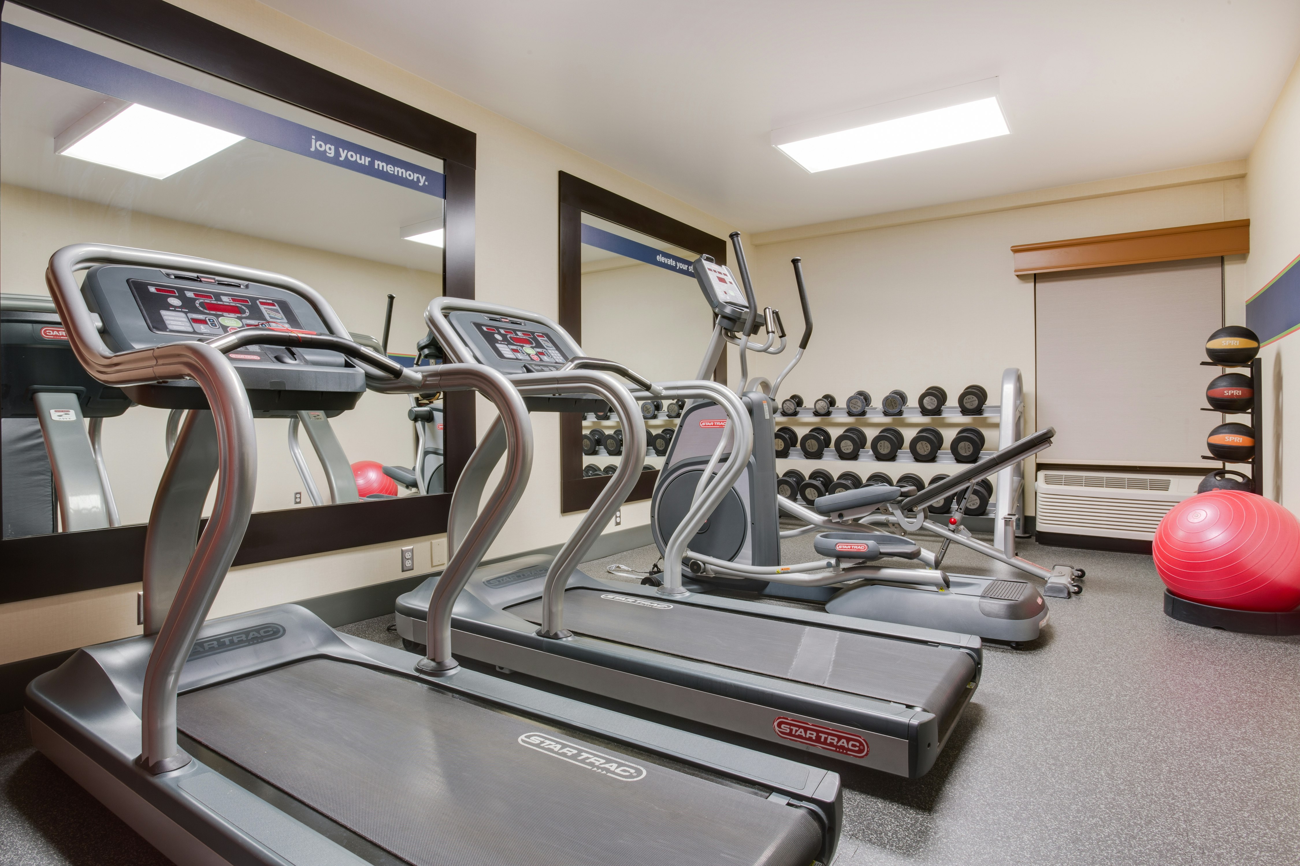 Hampton Inn Pittsburgh-West Mifflin 9/33