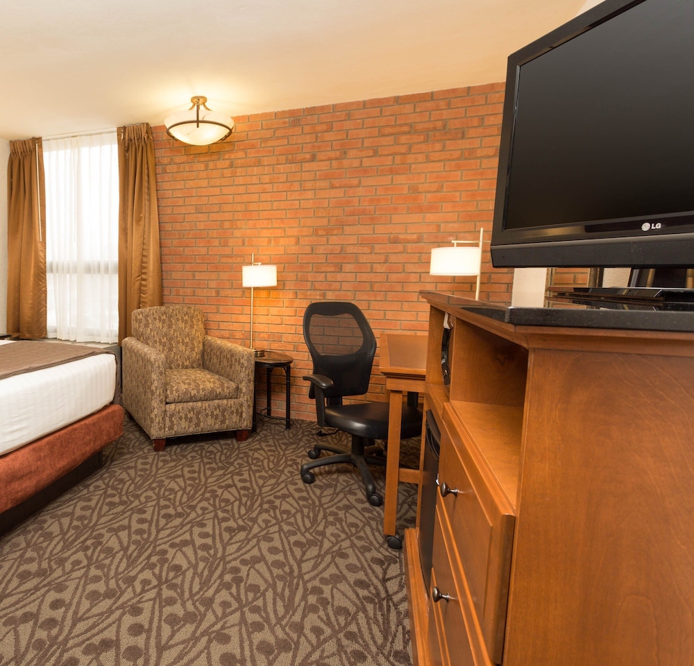Drury Inn and Suites Frankenmuth 25/28