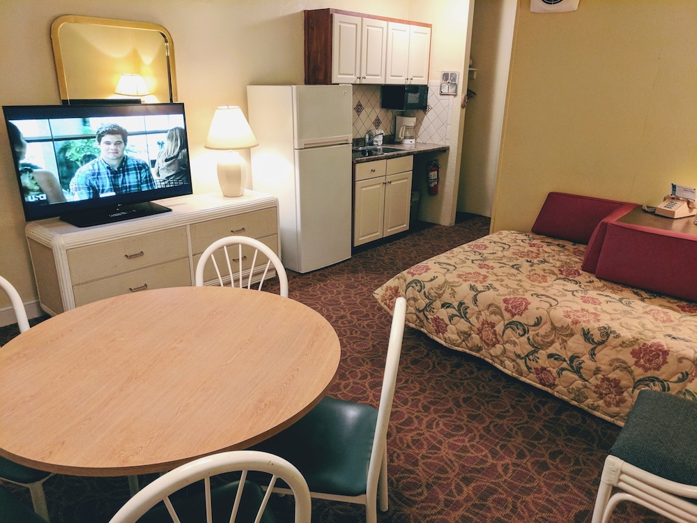Quebec Motel 37/60