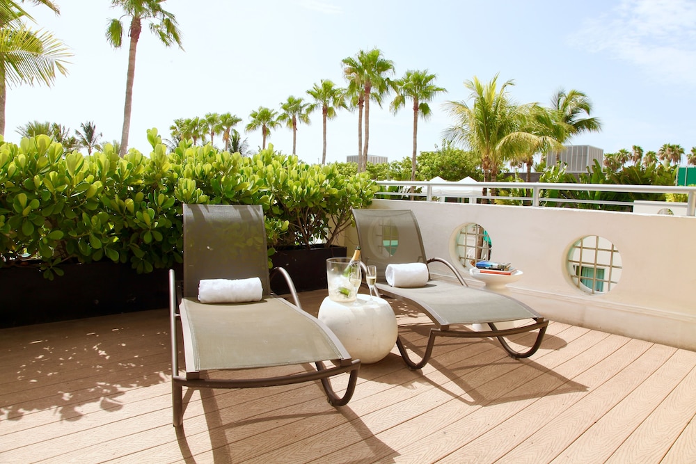 Kimpton Surfcomber Hotel 63/80