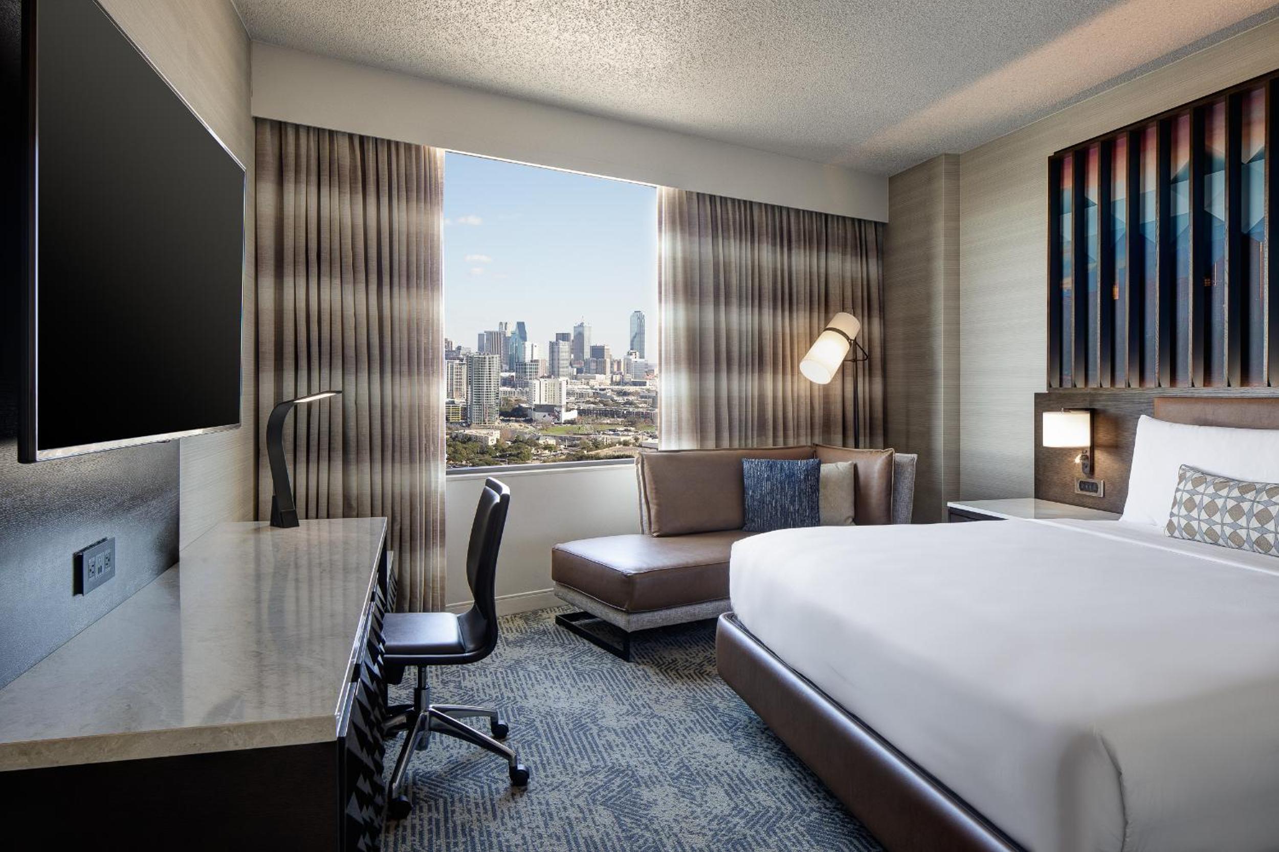 Room, King Bed, Bathtub, Accessible