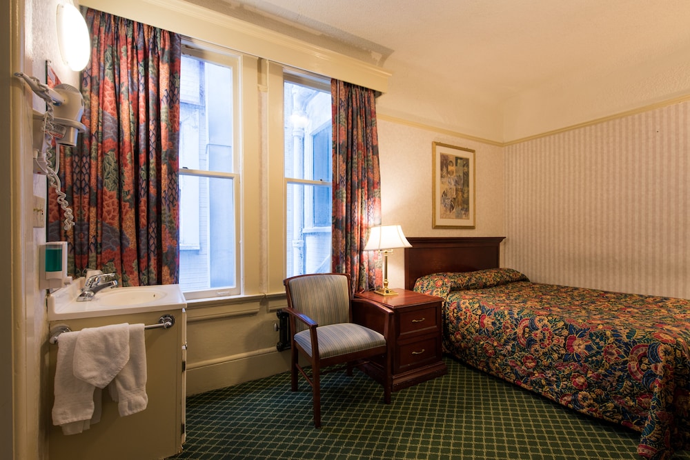 Union Square Plaza Hotel 47/77