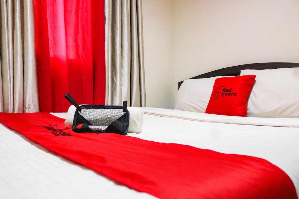 Reddoorz Plus Mabolo Cebu 12/54