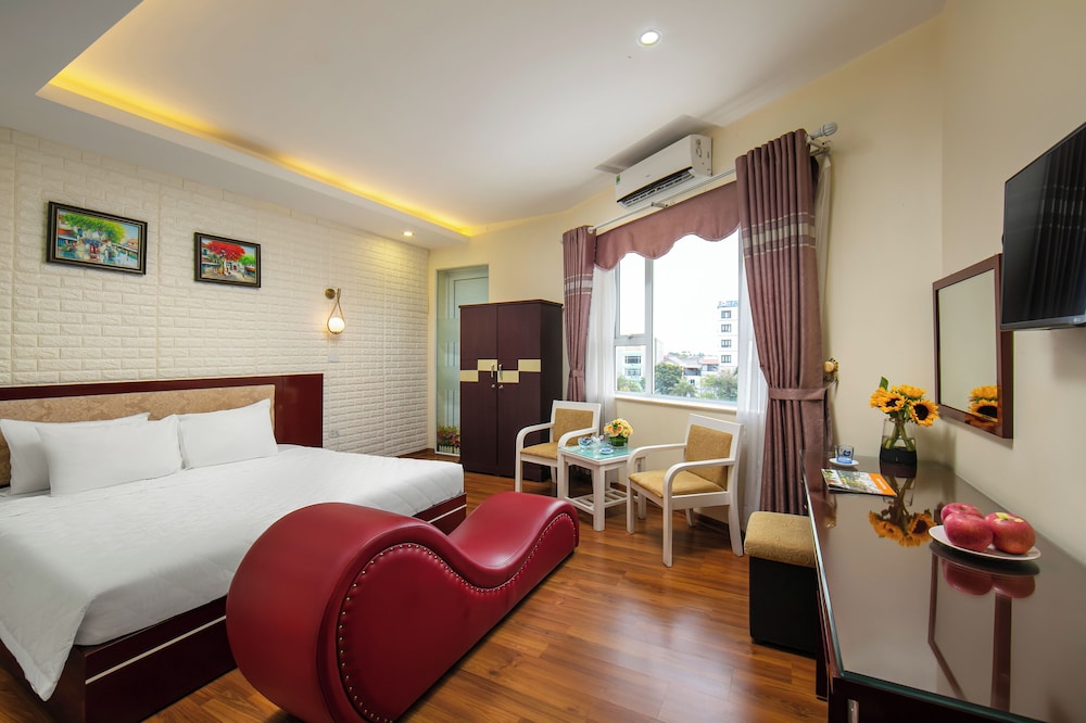 New Airport Hotel 12/50